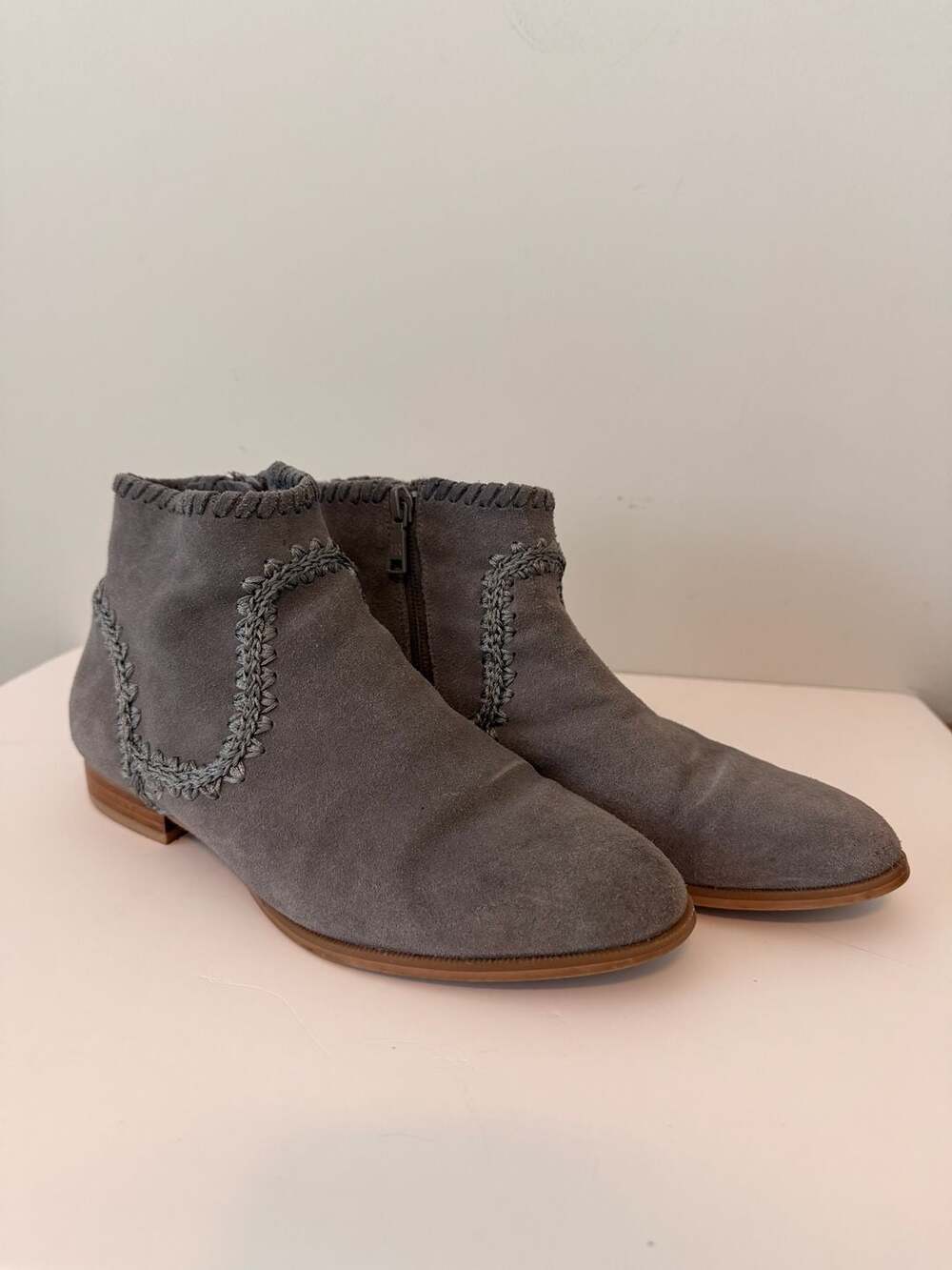 Jack Rogers Grey Suede Embroidered Ankle Boots Size 6M